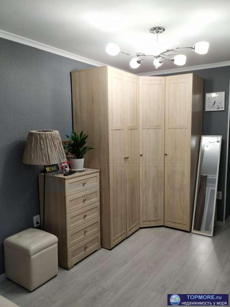 Номер объекта: 37088 Продается 2 комнатная квартира в Лазаревской. Комнаты светлые и уютные, с хорошим ремонтом.... - 2