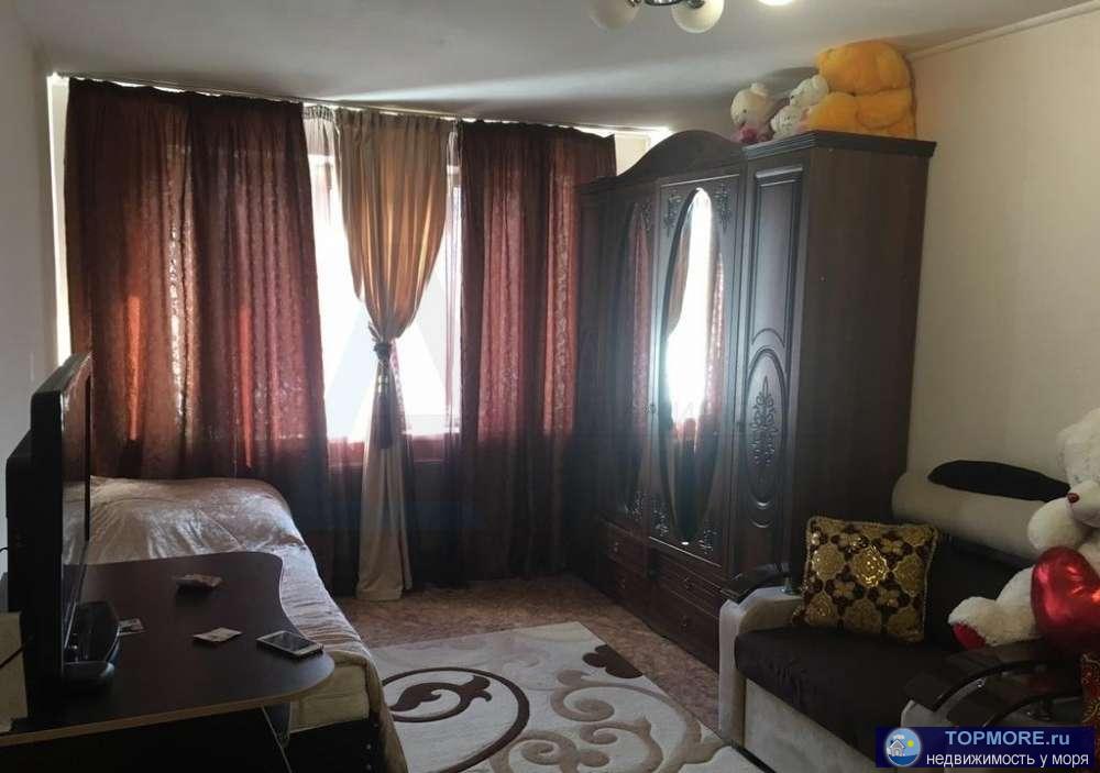 Номер объекта: 37032 Квартира расположена в новом микрорайоне в Лазаревской. Светлая, теплая и уютная с косметическим...