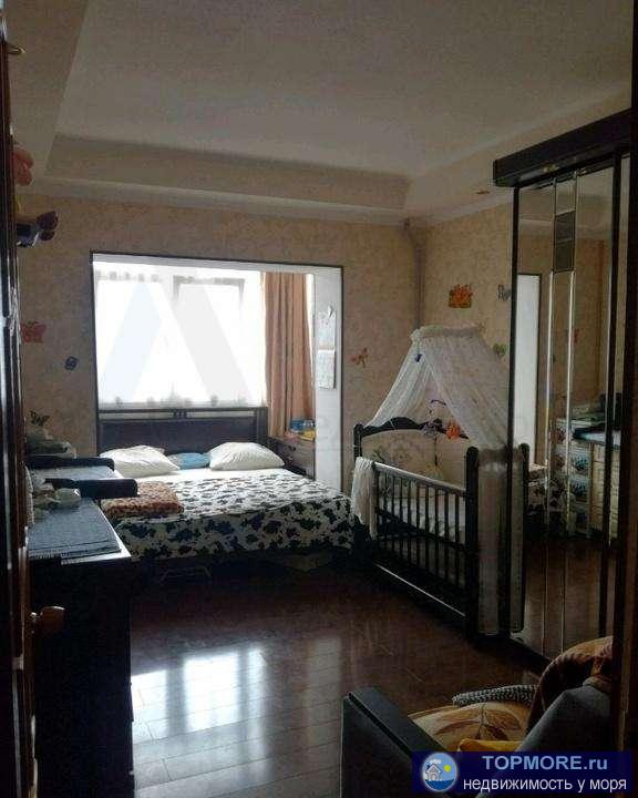 Номер объекта: 37351 Продается 2 комнатная квартира в центре Лазаревской. Общая площадь 62м2. Квартира чистая ,... - 2