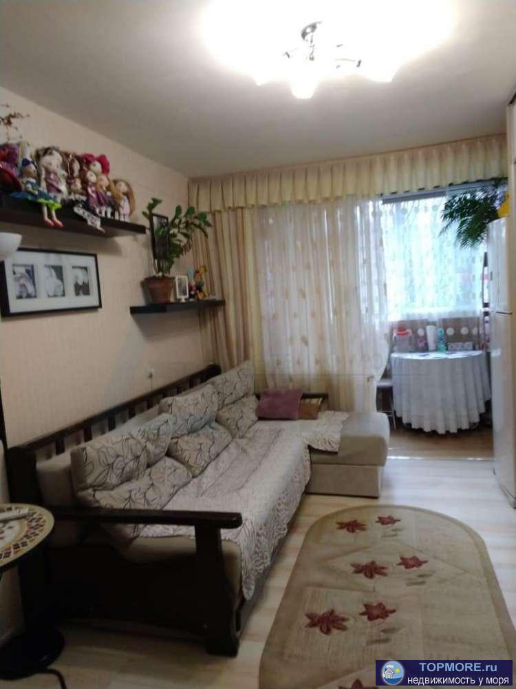 Номер объекта: 37381 Продается комната в общежитии в Лазаревской на самой и спокойной улице, с площадью 15м2....