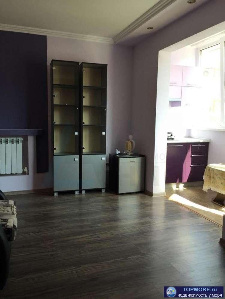 Номер объекта: 37412 Продается 2 комнатная квартира в новом элитном доме в Лазаревской. Общая площадь 44м2. Квартира...