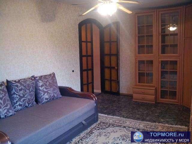 Продается 2 ком. квартира 52 кв.м. в г Феодосия, ул Чкалова. Комнаты раздельные, современный ремонт, балкон, лоджия... - 2