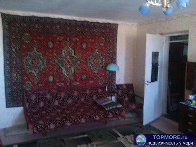 Продается 3-х комнатная квартира. Общая площадь 72 м2, жилая 49 м2, кухня -8,5 м2. Одна комната проходная, балкон...