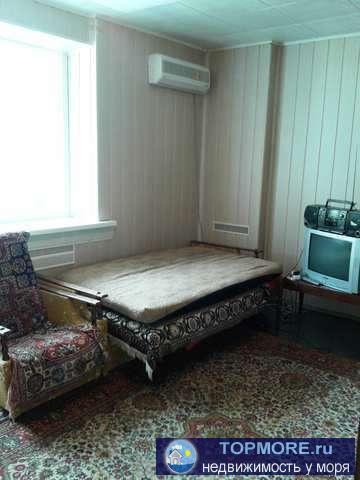 пгт Орджоникидзе, Нахимова, 1 ком квартира, 36,7 кв м Продается однокомнатная квартира с двумя балконами и мебелью.... - 2