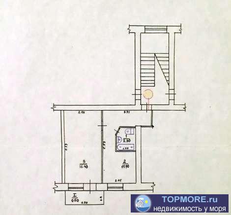 Продается 1 ком квартира в центре поселка Щебетовка, вблизи заповедник Карадаг. Имеется балкон. Требуется ремонт.... - 1