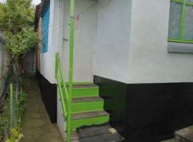 Продается 1/2 дома, квартира на земле, отдельный вход, 2 сотки...