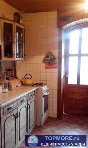 Комнаты, с/у раздельные. Кухня 9,7 кв. м. Газовая колонка, кондиционер. Балконы и лоджия застеклены. Чешский проект,...