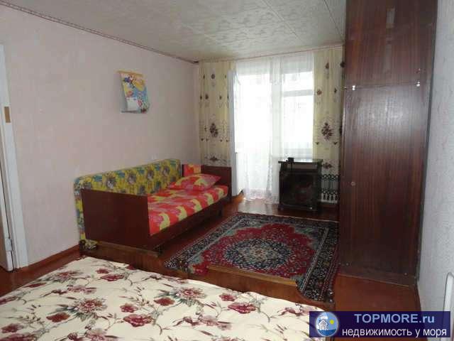 Продается 1 ком квартира 37,7 кв м. Санузел совмещен. Отопление центральное, горячая вода (бойлер). В хорошем...