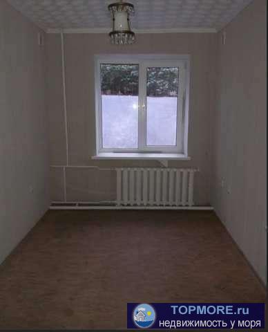    1 ком. квартира  1/2 этаж. Общая площадь 33 кв.м, кухня 7.1 кв.м, комната 9.5 кв.м. Потолки 2.3 м, обычный ремонт,...