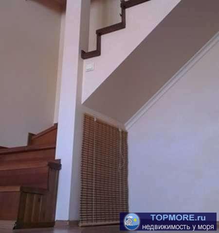 Продается благоустроенная двухуровневая 2-х комнатная квартира, 5эт/6эт, расположенная в г. Судак, ул. Айвазовского....