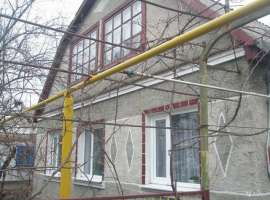 Продается дом 64,8 кв м, в Кировском р-н, пгт Кировское, по ул....