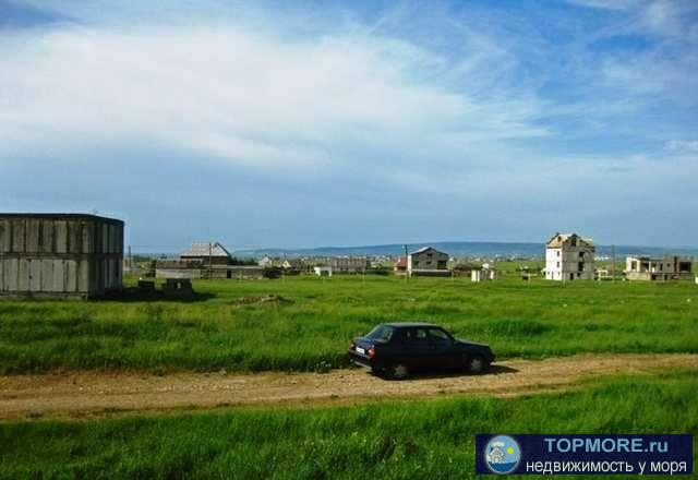 Участок ровный, прямоугольной формы с видом на море.На участке фундамент, коммуникации на соседних участках. - 2