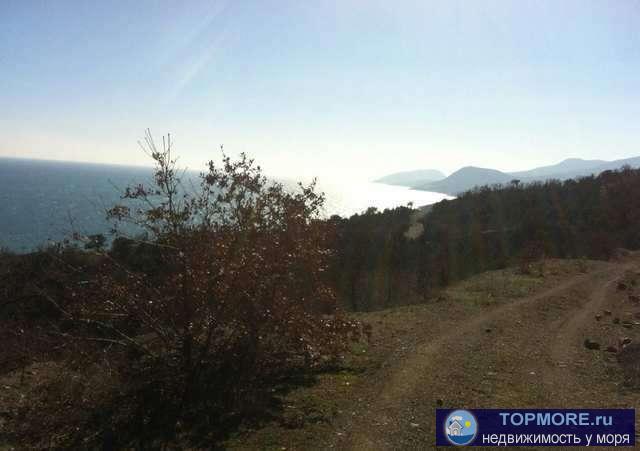 Продается участок в п. Семидворье, Алуштинский городской округ, Весенний пер. Вид на море, г Алушта - 8 км., недалеко...