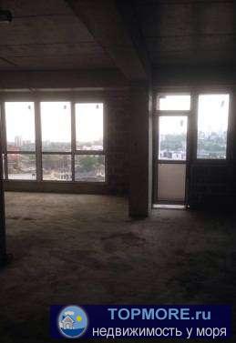 Просторная угловая квартира с удобной планировкой, 4 окна одно витражное, балкон, прекрасный вид на город , идеальное... - 1