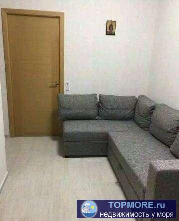 Квартира полностью меблирована, вся бытовая техника на местах и подключена.  Кухня выполнена по индивидуальному... - 1