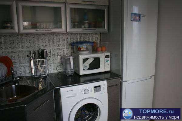 Квартира с евро-ремонтом, угловая, 4 окна, 2 окна с видом НА МОРЕ, в ЦЕНТРАЛЬНОМ РАЙОНЕ СОЧИ. ДО МОРЯ 20 минут...