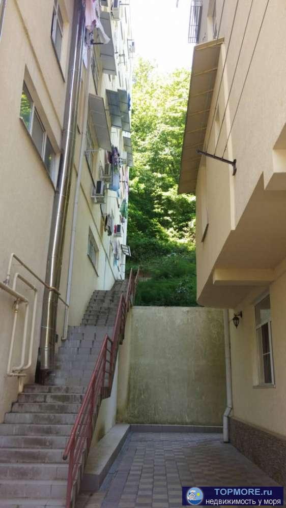 Продается квартира с видом на горы и лес. Черновая отделка с распланированным санузлом. Центральные коммуникации.... - 1