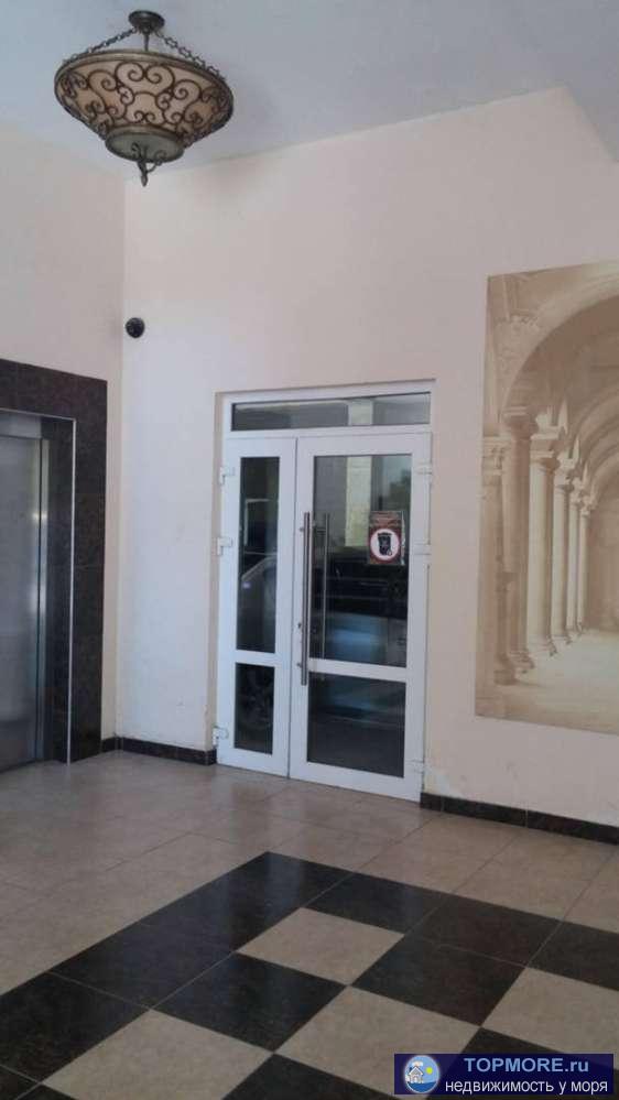 Продается квартира с видом на горы и лес. Черновая отделка с распланированным санузлом. Центральные коммуникации.... - 2