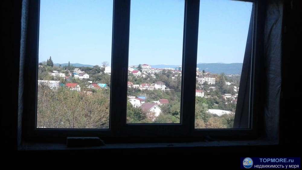 Квартира в центральном районе .3 окна, шикарный вид на море и район Cветлана.Возможность сделать дополнительно еще 2... - 2