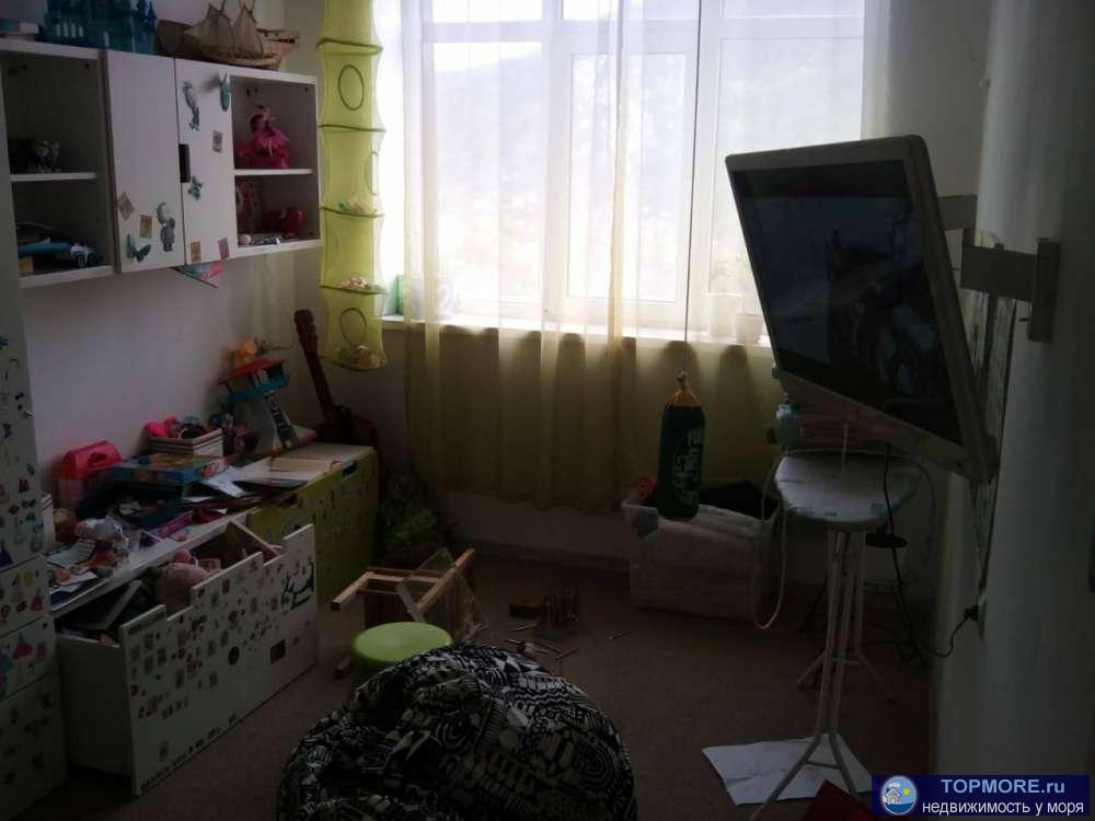Квартира с ремонтом и мебелью. Детская, спальня, большая кухня-гостинная. Цена 57 тыс/м2, такой цены в Сочи нет даже... - 1