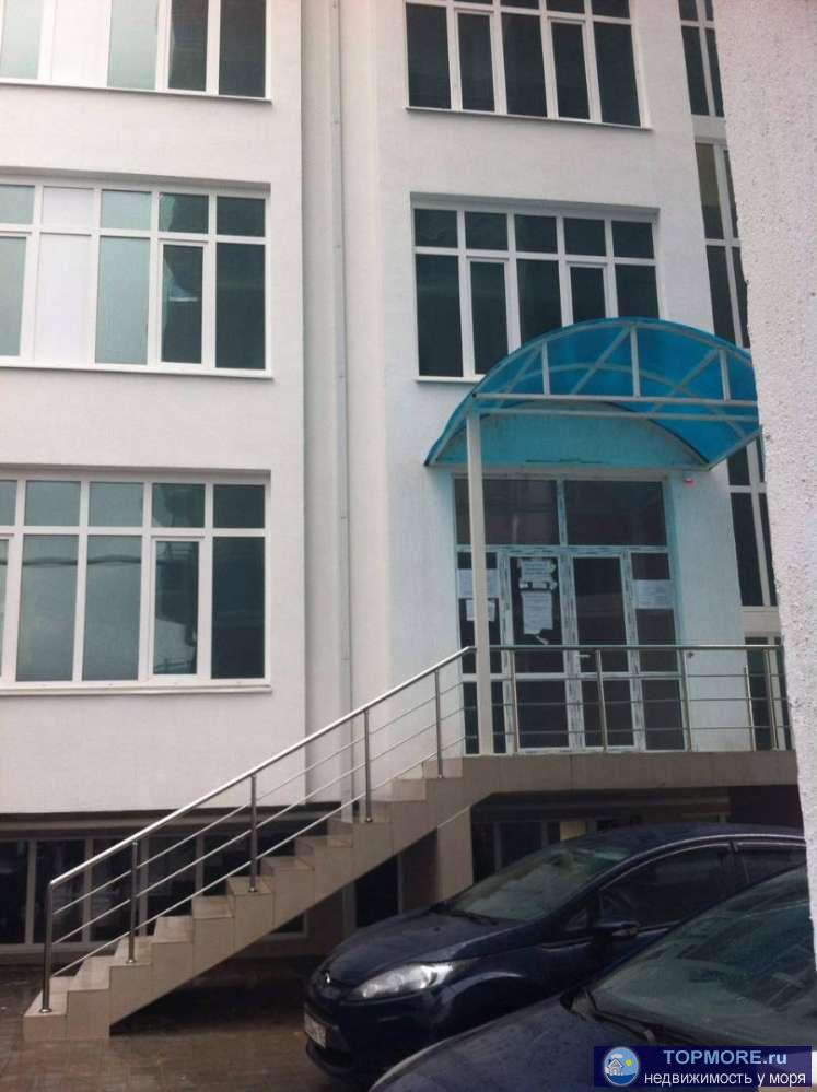 Квартира в новом доме с огороженной территорией, детская площадка, паркинг, ремонтом, вид на горы. С документами....