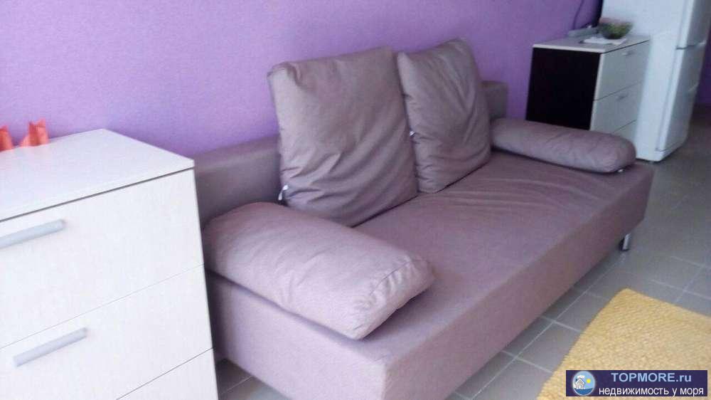 Продается квартира-студия в ЖК Санни Хилл. Светлая,уютная.Выполнен качественный ремонт.Мебель,техника-все остается....