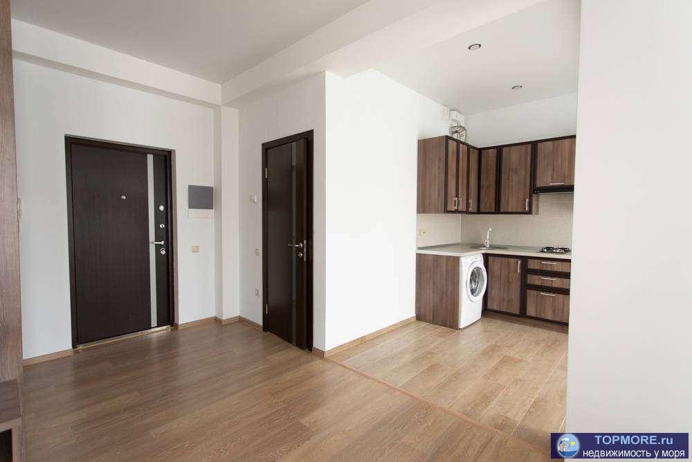   Дом построен по технологии строительства - монолитный каркас с керамзитобетонным заполнителем. Фасад здания... - 1