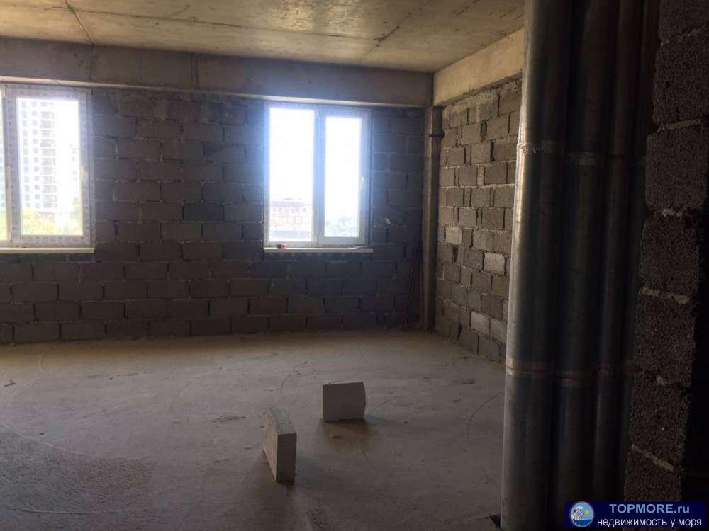 Продается двухуровневая квартира, угловая, светлая и просторная. Tcnm ,есть балкон, вид на море. Мансарда узаконена,... - 2