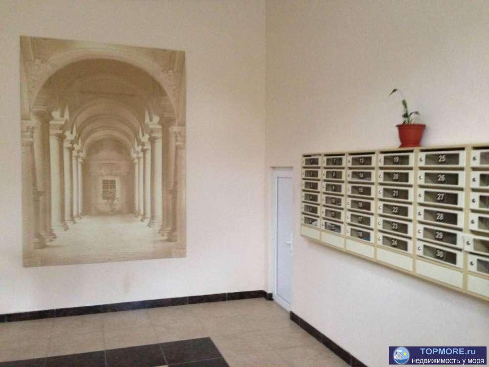 Продается двухуровневая квартира 53кв.м. в п. Кудепста в черновом варианте с панорамным остеклением. До моря 10...