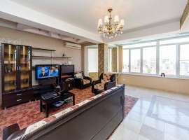 Продаю квартиру с отличным ремонтом, мебелью и техникой. Квартира...