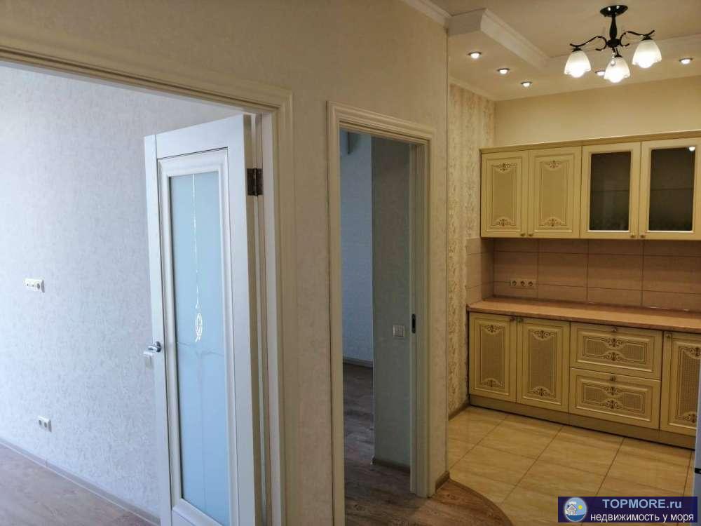 2-х комнатная квартира с дорогим ремонтом(теплые полы, домофон, мебель, техника) в центре города Сочи у моря в доме... - 1