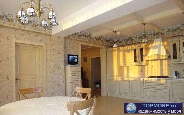 Продажа / Квартиры, Сочи, Дмитриевой улица, 14 500 000 р. Продается 3-х (можно сказать, 4-х) комнатная квартира с панорамным видом на море, 4/8 этажного дома, общей S=120,3...