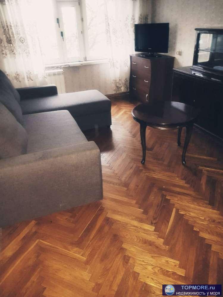 Продажа / Квартиры, Сочи, Воровского улица, 8 500 000 р. Квартира в самом центре Сочи. Окна выходят во двор на зелень и пальмы. Тихое, спокойное место. Хорошие соседи....