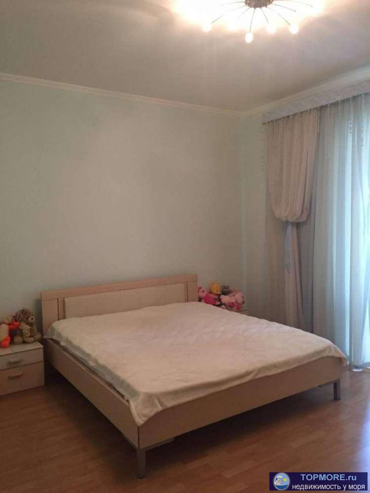 Продается шикарная квартира у моря в м/р Мамайка. В квартире выполнен качественный ремонт, итальянская мебель, полы с...