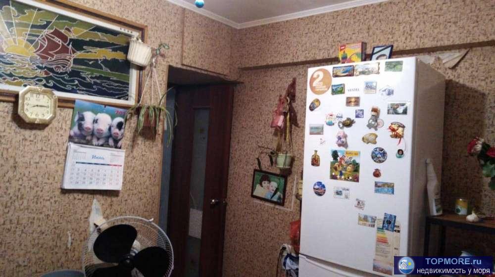 Срочно продам. Квартира с жилым ремонтом, но нужно немного освежить. Двушка, район Кудепста, равнина, спокойное место...