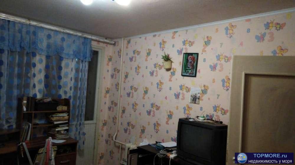 Срочно продам. Квартира с жилым ремонтом, но нужно немного освежить. Двушка, район Кудепста, равнина, спокойное место... - 1