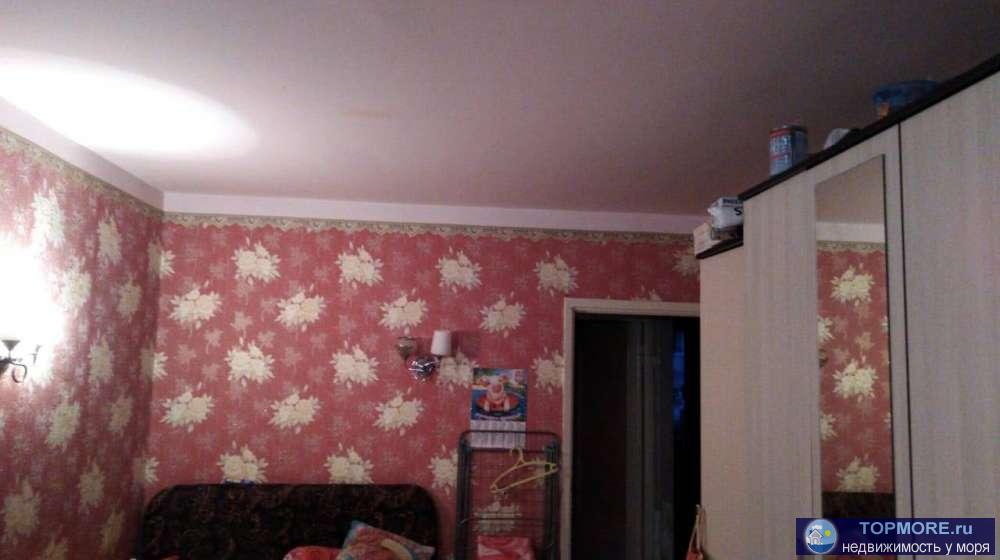 Срочно продам. Квартира с жилым ремонтом, но нужно немного освежить. Двушка, район Кудепста, равнина, спокойное место... - 2