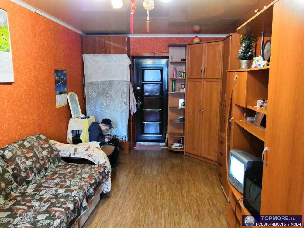 Небольшая, уютная квартира в малосемейном общежитии. Спальный район. В шаговой доступности поликлинника, магазины,... - 2