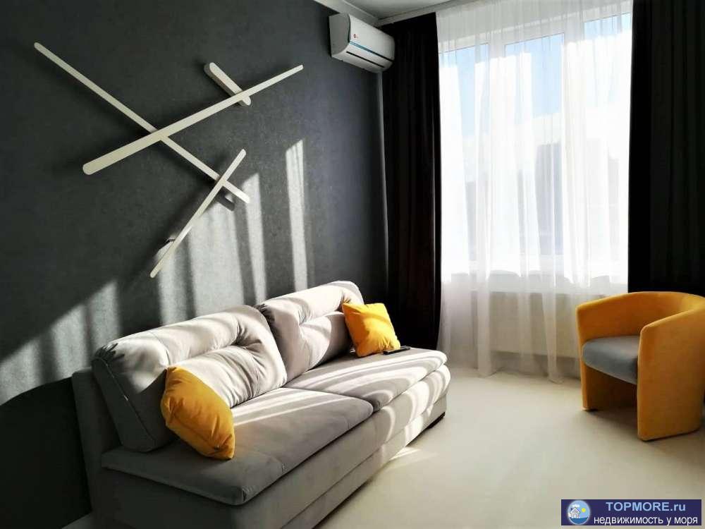 Продается квартира 123 метра квадратных, 2 спальни (возможно сделать третью), кухня - гостиная, 2 санузла, терраса.... - 2