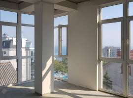 Квартира с видом на море, очень светлая, хорошо планируется в...