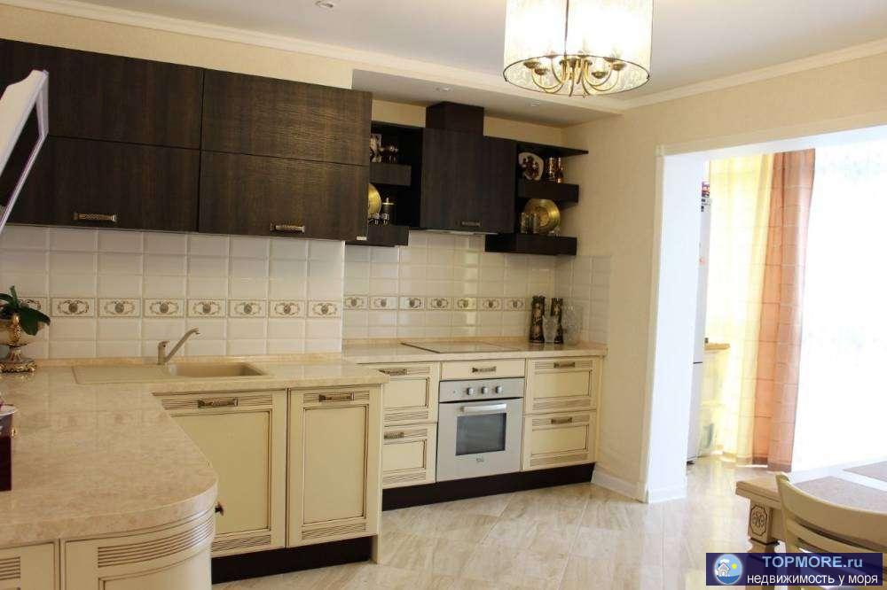 Продаю квартиру в ЖК Виктория Сочи Очень срочная продажа!  Квартира общей площадью в 140 кв.м. Расположена на 7 этаже... - 1