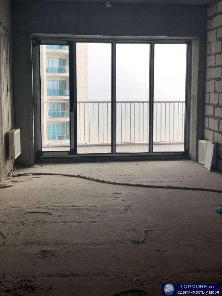   Великолепная квартира с террасы открывается шикарная панорама на море.    Квартира без отделки, что позволит вам... - 1