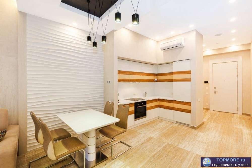 Продаётся квартира в престижном микрорайоне Приморье на Курортном проспекте. Дом бизнес-класса. Панорамные окна с...