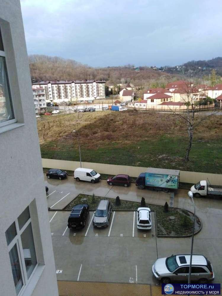 3х комнатная квартира в Адлере, улица Петрозаводская, площадь 80кв м, потолки 3 метра, дом новый, монолитный, детская...