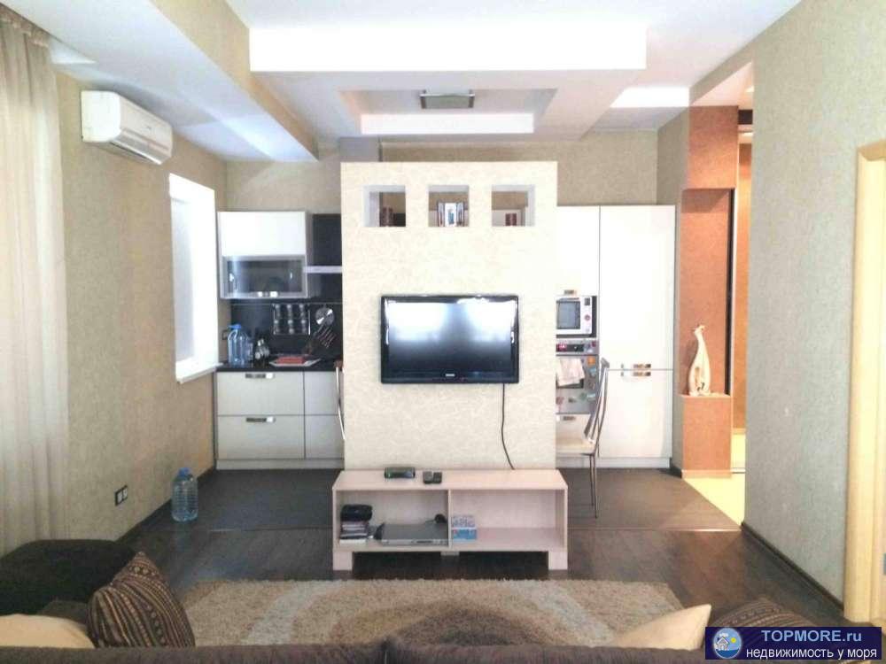  Район расположения дома вплотную соседствует с центром города и находится в непосредственной близости от...