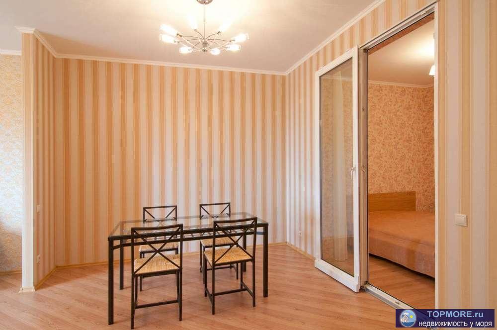 Продается 3-комнатная просторная квартира бизнес-класса с выделенными двумя спальнями 18м2 и 16м2, и гостиной... - 2