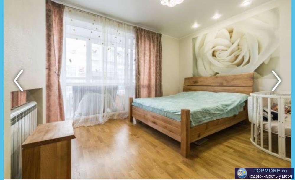 Продается просторная, светлая, самая красивая квартира в центре Адлера, у самого Черного, синего моря! Огромная...