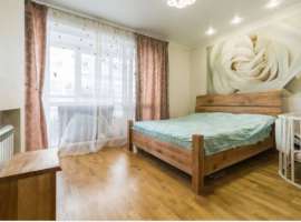 Продается просторная, светлая, самая красивая квартира в центре...