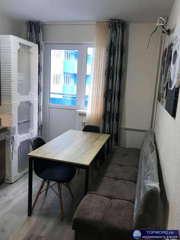 Отличная двухкомнатная квартира с живописным видом с девятого этажа. Огромный коридор, просторные комнаты,... - 2