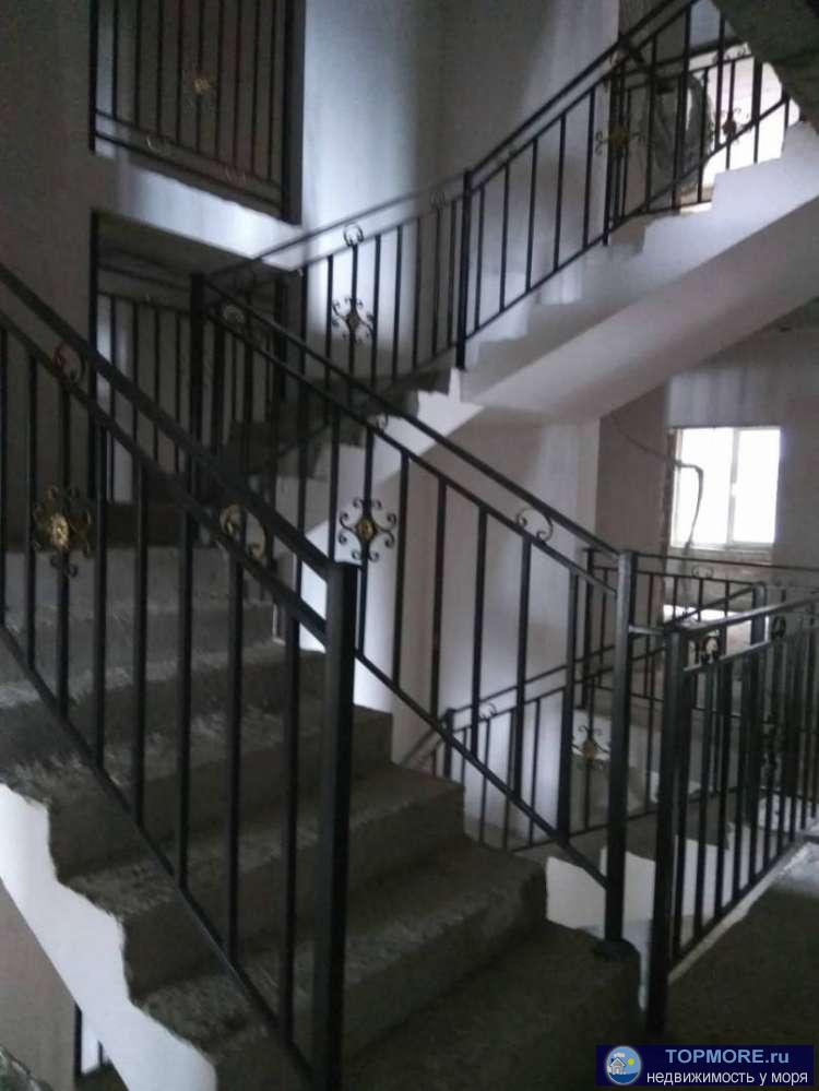 Продаю однокомнатную квартиру площадь 29 кв.м. В квартире удобная планировка, два окна, с которых открывается... - 2